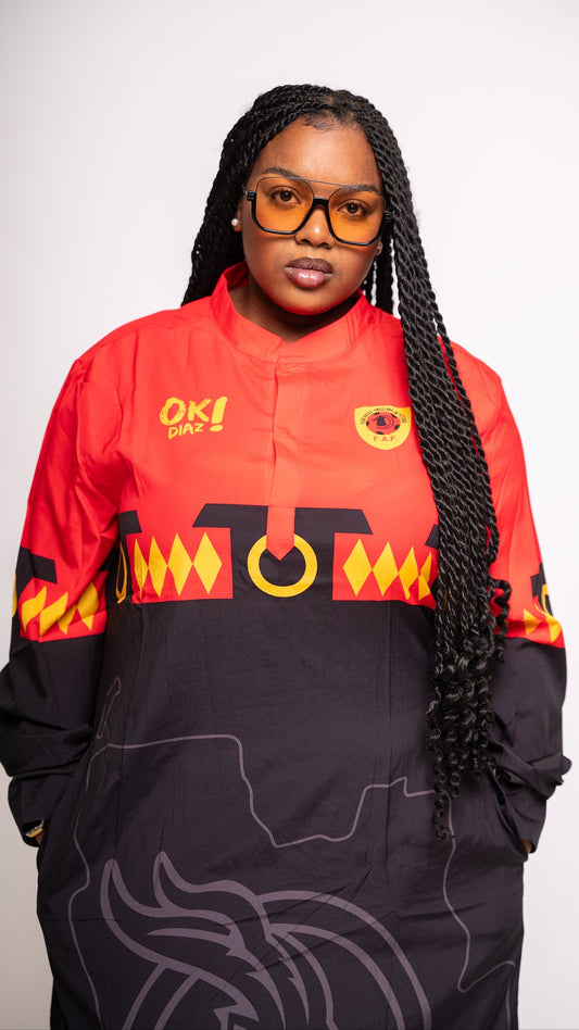 le modèle fait 1m63 et porte la 
taille L